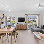 Apartment New Luxury Townhouse 2br-2ba Large Terrace & Pool