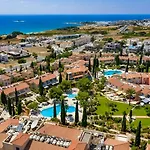 New Luxury Townhouse 2br-2ba Large Terrace & Pool Apartment
