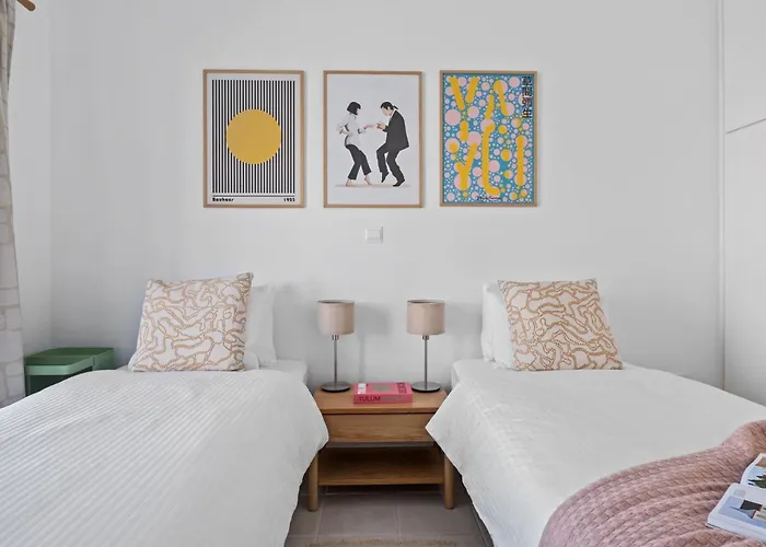 Chic Oasis Poolside By Nomads Apartmán *