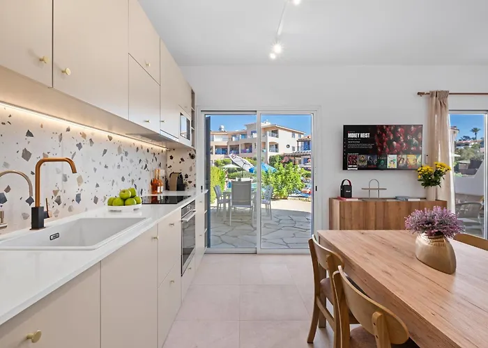 Apartmán Chic Oasis Poolside By Nomads *