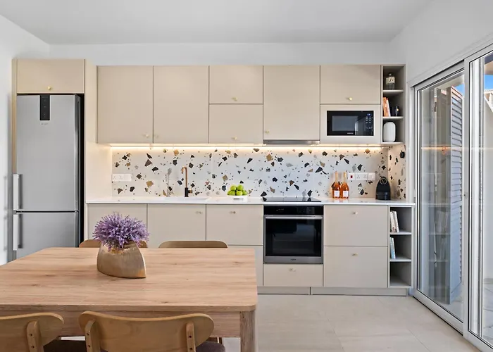 Apartmán Chic Oasis Poolside By Nomads Paphos